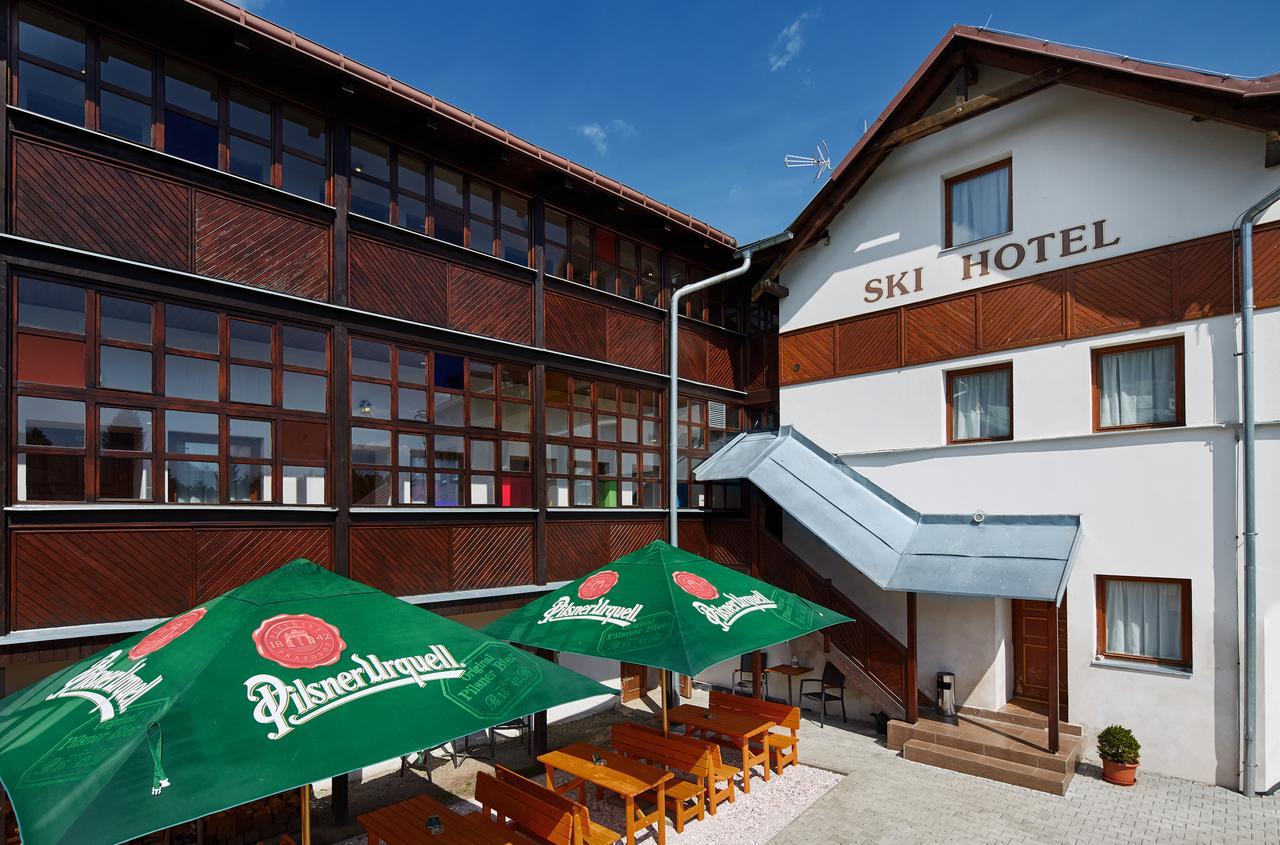 Ski Hotel Svoboda nad Úpou Exteriör bild